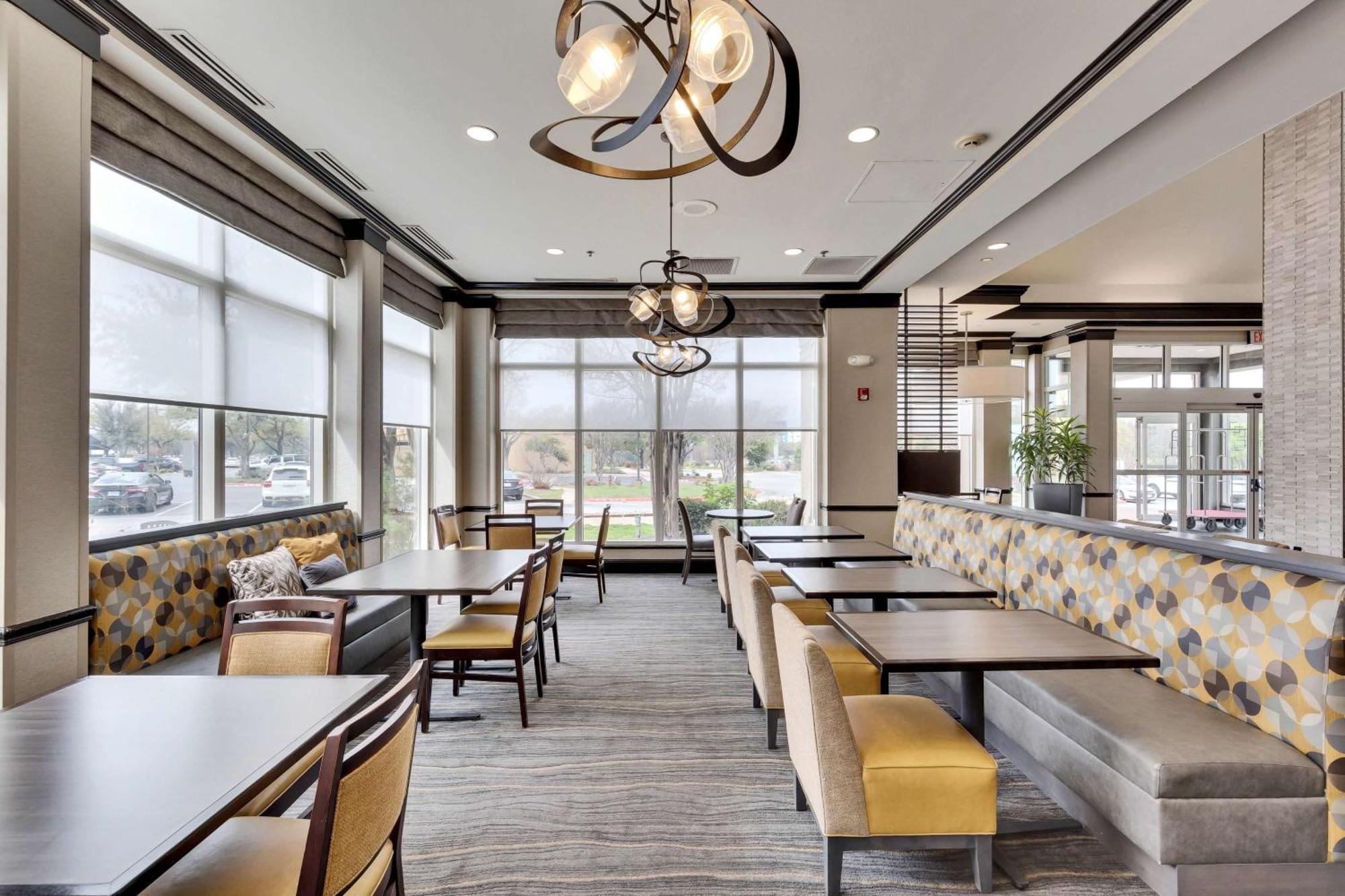 Hilton Garden Inn Austin Northwest/Arboretum Exterior photo